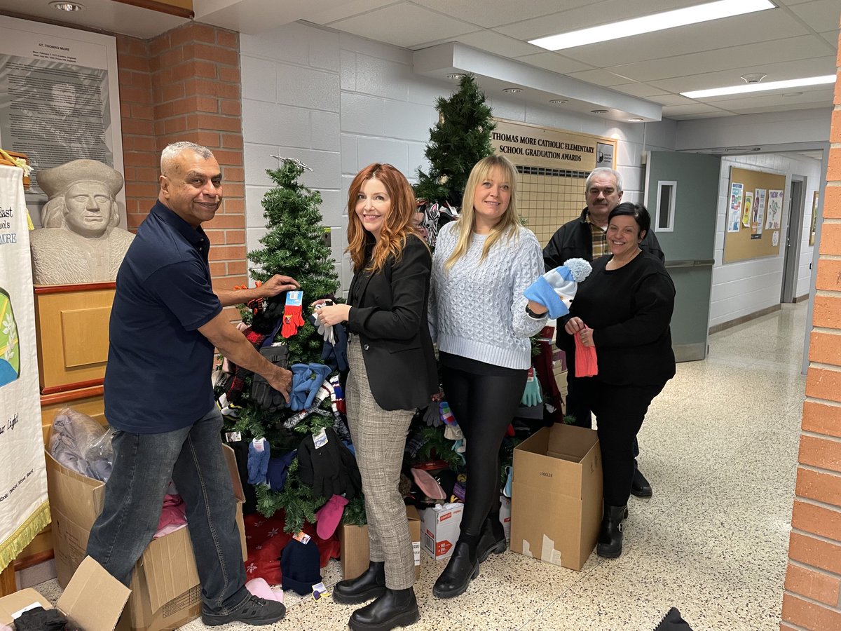 Bravo STM and thank you for your generosity! Our team with our Knight’s of Columbus Volunteers were busy packing many boxes. 👏 🎄 The shelter was overwhelmed with gratitude and appreciation.