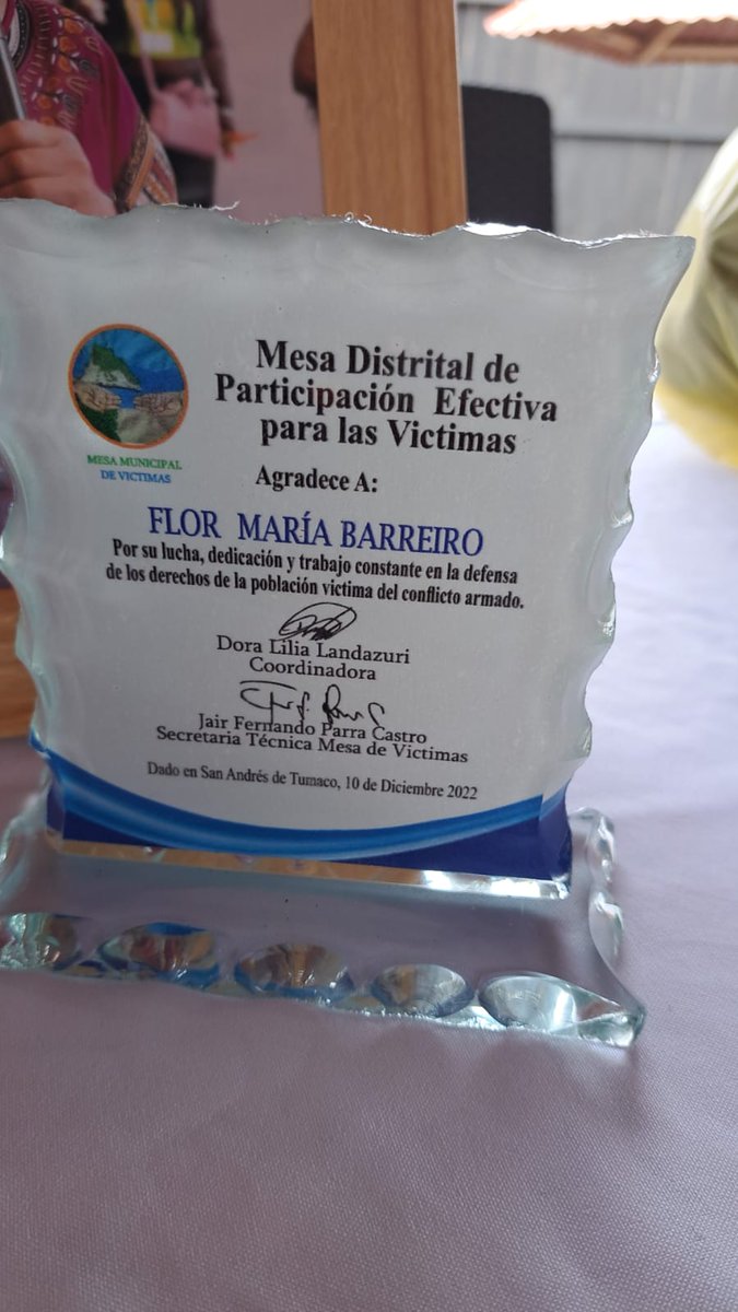 gamvica's tweet photo. En el marco del día de los #DerechosHumanos, nuestra organización GAMVICA, recibió homenaje por la lucha y defensa de los derechos colectivos, de las mujeres y de las víctimas por parte de la Mesa de Participación Efectiva a Víctimas de Tumaco. 
#DiaDeLosDerechosHumanos https://t.co/0DdMqIc5SJ