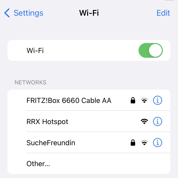 RobinVreuls's tweet photo. Wifihotspot in de Duitse intercity 😅 https://t.co/kFDHm8OXt4