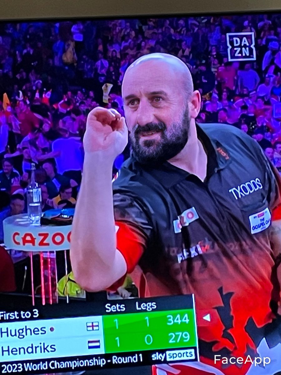 zementa190's tweet photo. Elmar Hughes going strong #trippleisfunny #doublemakesthemoney #elmar #elmarpaulke #DAZN @ElmarPaulke @DAZN_DE https://t.co/wegZ1zXUvO