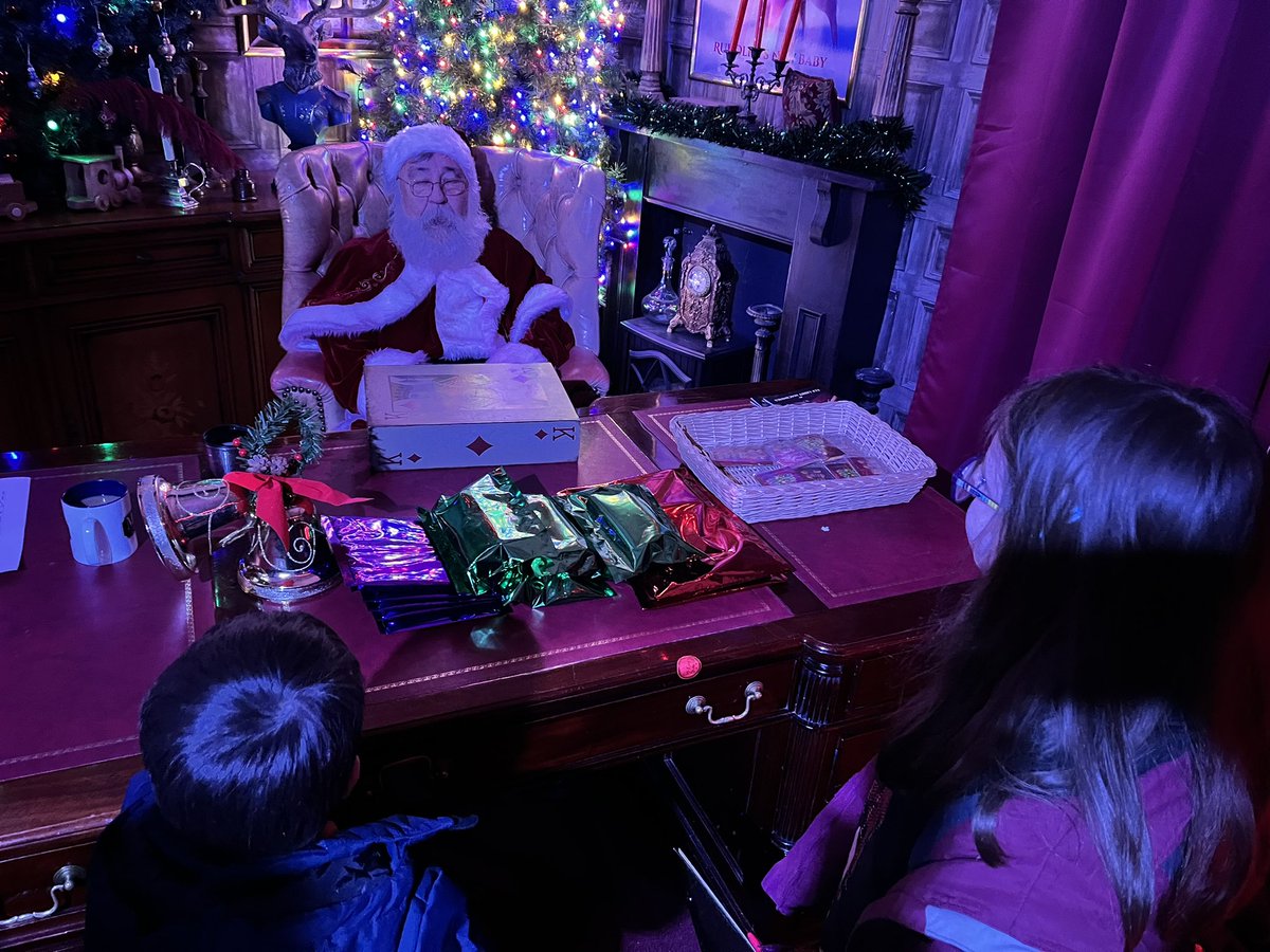 Tom G 📕 tweet media