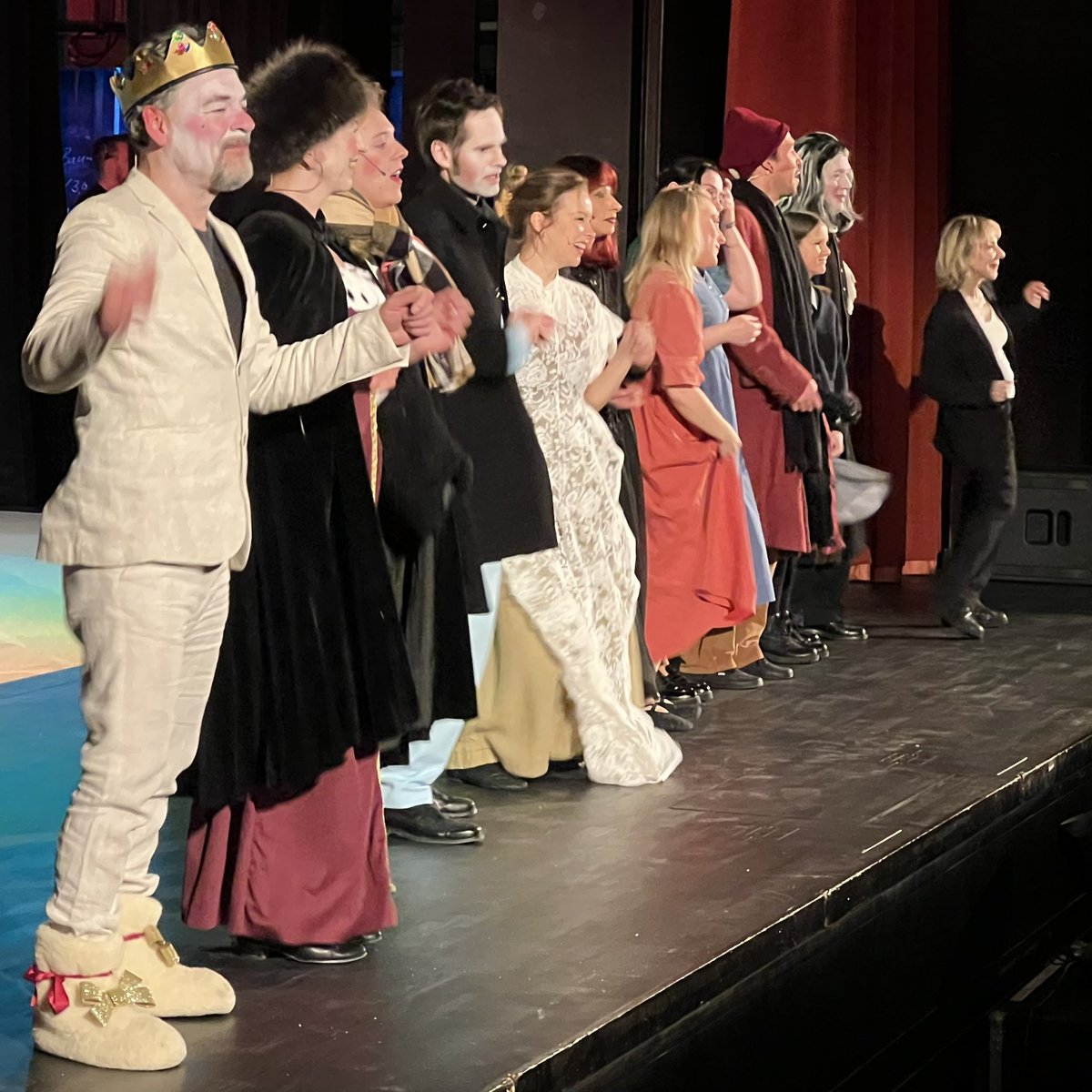 Aschenputtel und der Prinz im Solinger Theater. Die letzten beiden Vorstellungen der Produktion gibts am Mittwoch.