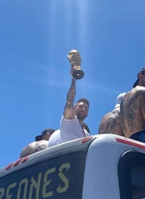 canaldeportv's tweet photo. 🔟 Iluminado y eterno. 🏆🇦🇷 https://t.co/4PzwEpW7HV