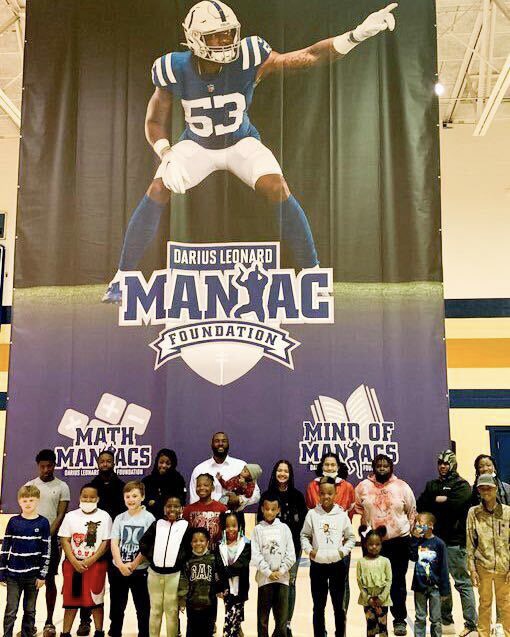 Every RT is a vote for <a href="/dsleon45/">Darius Shaquille Leonard</a> to win $25k for charity‼️

#WPMOYChallenge x Leonard
#WPMOYChallenge x Leonard
#WPMOYChallenge x Leonard
#WPMOYChallenge x Leonard