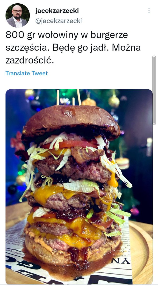 go_ecology's tweet photo. Trzeba 3 planet, by wyżywić tak jedzących, trzech bez lasów, bo bydło musi zająć ich miejsce.

Ten jest zawsze dumny, że może się nażreć i pośmiać ze zwierząt.
Żałosny napasiony człowieczek i socjopata.

#LessMeat #Konsumpcjonizm https://t.co/aBTzqgDmhO