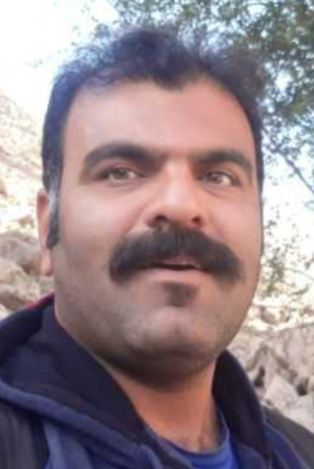 mahoutiha's tweet photo. #گروگانهاراآزادکنید...رو به #آزادی...پشت به #استبداد
زندگی انسانی حق ماست..ایرانم حقِت رافریادبزن V:)
=
 #محمود_ملاکی شنبه ۲۶ آذر بازداشت شده است‌.
#مهسا_امینی
#اعتراضات_سراسری https://t.co/sTULvA8cJZ