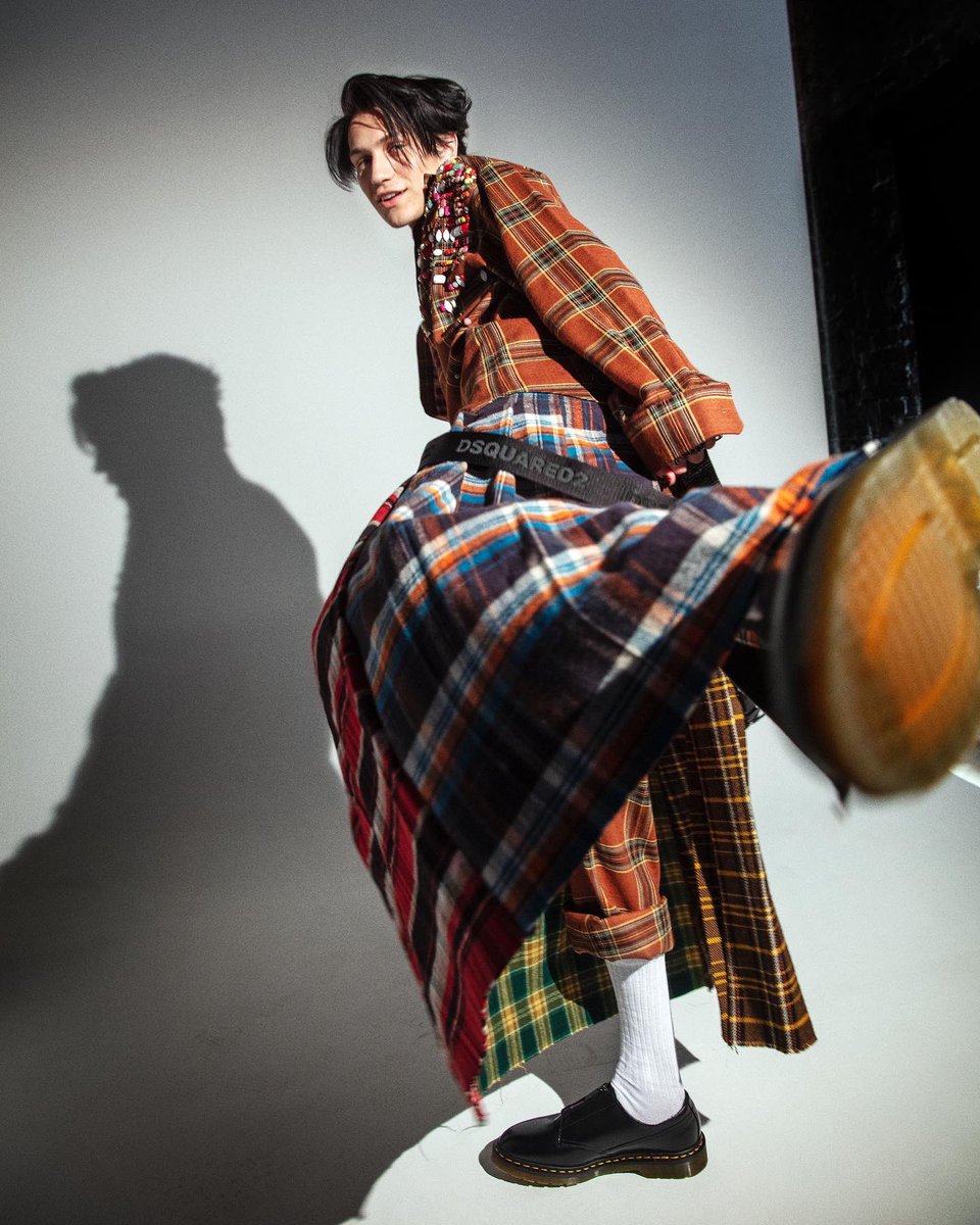 xhuddy's tweet photo. ROLLACOASTER MAGAZINE 2022/23 WINTER https://t.co/WZvpPo72XY