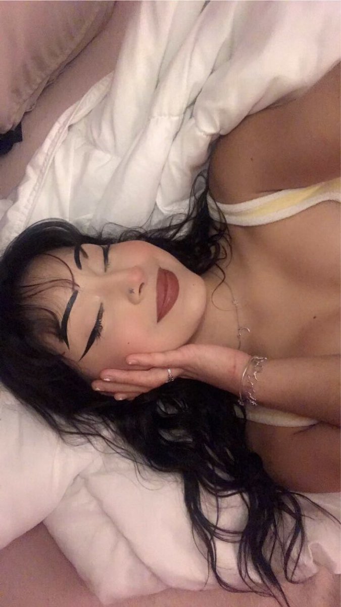 brianna_r44's tweet photo. lovin myself a lil more lately <3 https://t.co/ufG36g6r3b