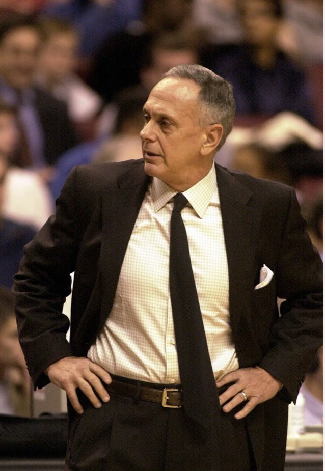 “All the successful teams I’ve ever seen have three characteristics: They play unselfish, they play together, and they play hard.“-Larry Brown