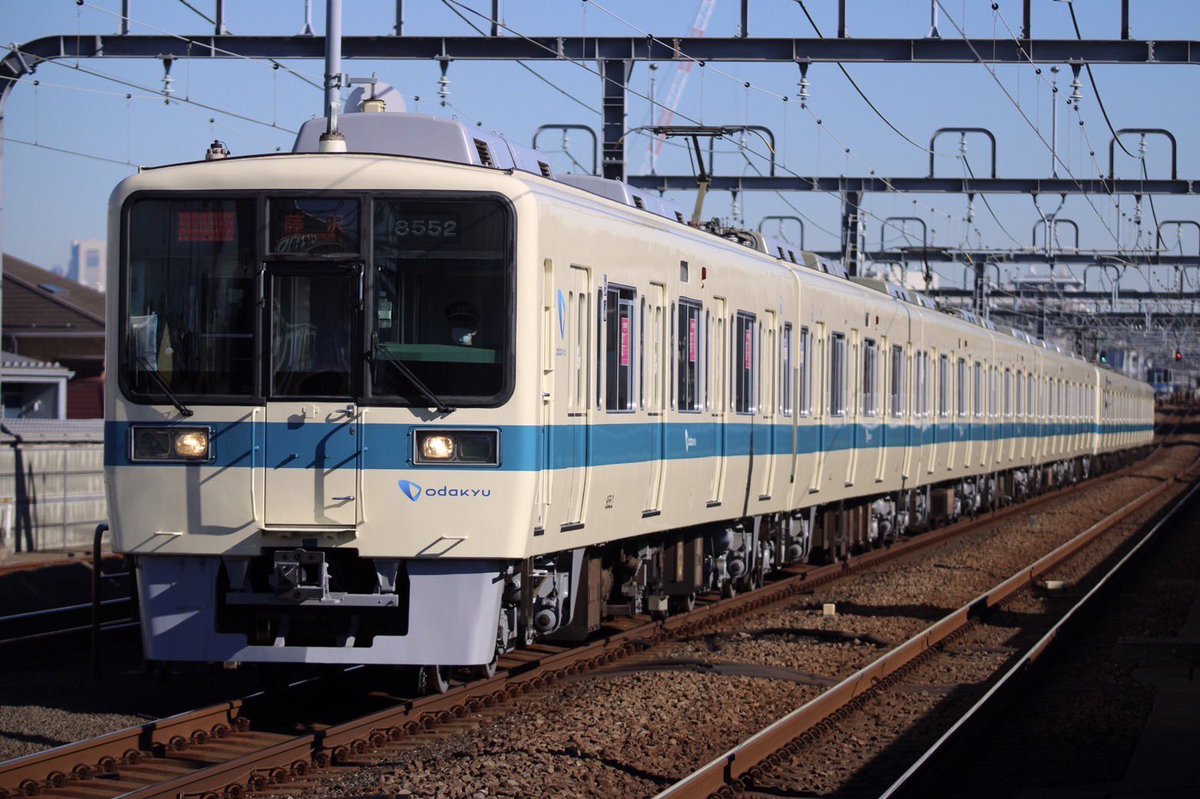 pictrain's tweet photo. おはようございます。

#運行情報 
#奥羽本線[新庄―秋田]【運転見合わせ】大雪の影響で、新庄―院内駅間の運転を見合わせています。

#只見線　でも運転見合わせが発生しています。お出掛けにはご注意ください。

#おはようトレイン 
#フォロバ100
#電車
#鉄道 https://t.co/oe8xdi6wao