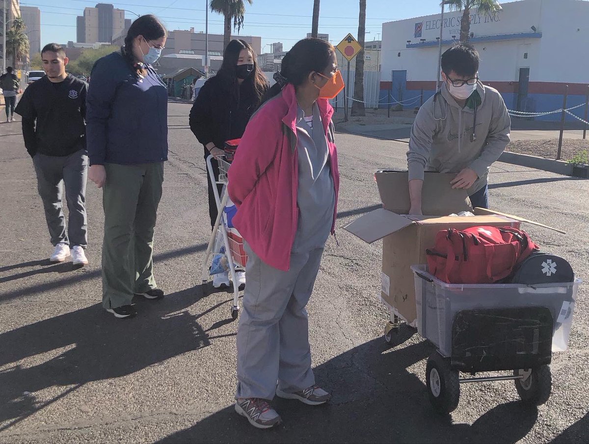StreetMedPhx's tweet photo. Another great #StreetRun in the #DowntownPhoenix #encampment with students from many universities in the Valley, including:
@MayoClinicSOM @CreightonPHX @MidwesternUniv @asu @uazmedphx 
 🙌🩺⛑️ https://t.co/DJGU9BAlUA