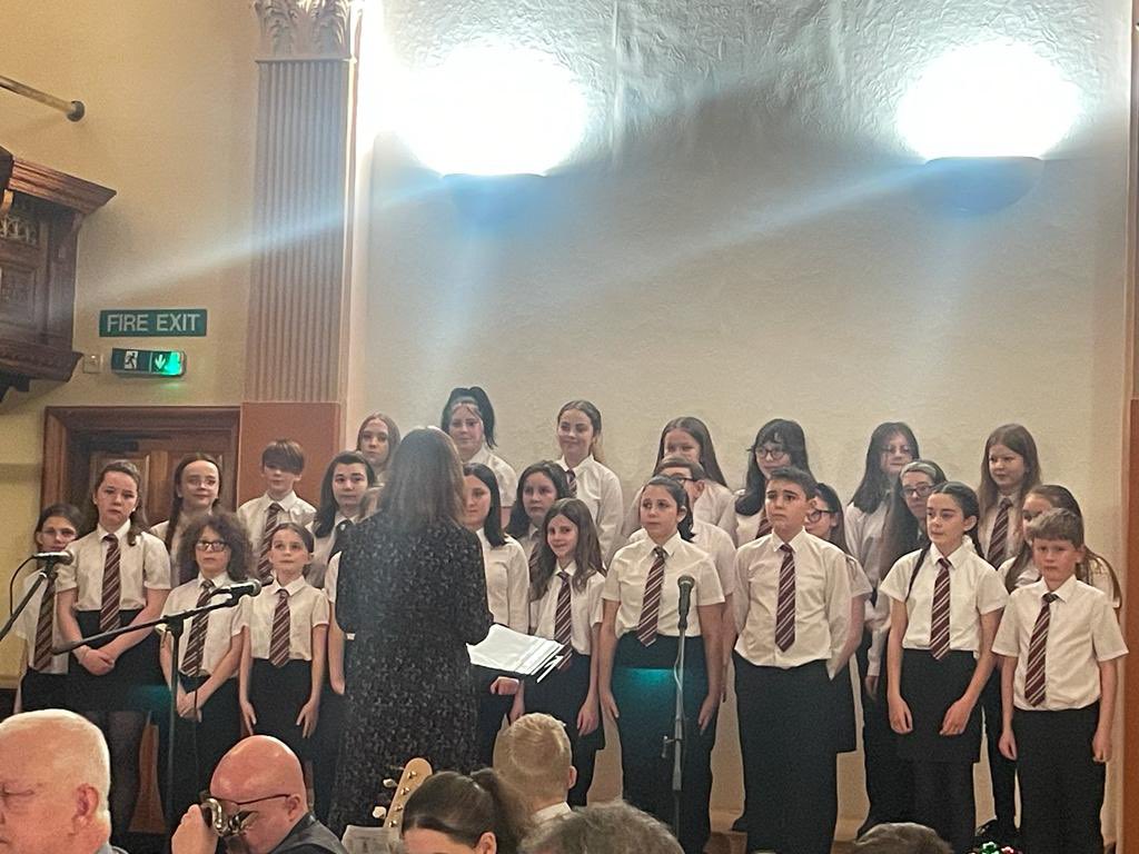 CoedcaeSchool's tweet photo. What a superb concert! Brilliant! We are so proud of our talented pupils! What a choir, and what an orchestra!! Wow!!#talent https://t.co/2hlBmtaXrg