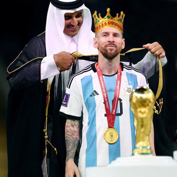 Marzangoosh's tweet photo. It's better now👑✅
#messi
#kingmessi 
#king_messi https://t.co/0sLiogJ8P0