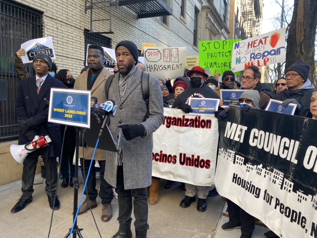 GreggMcQ's tweet photo. .@nycpa released his 2022 Worst Landlord Watchlist today in Washington Heights, outside properties owned by Johnathan Santana, who topped this year's list. Santana averaged 2,980 open violations across 15 buildings this year. Landlords on 2022 list amassed over 69,000 violations. https://t.co/NRH66pFQl6
