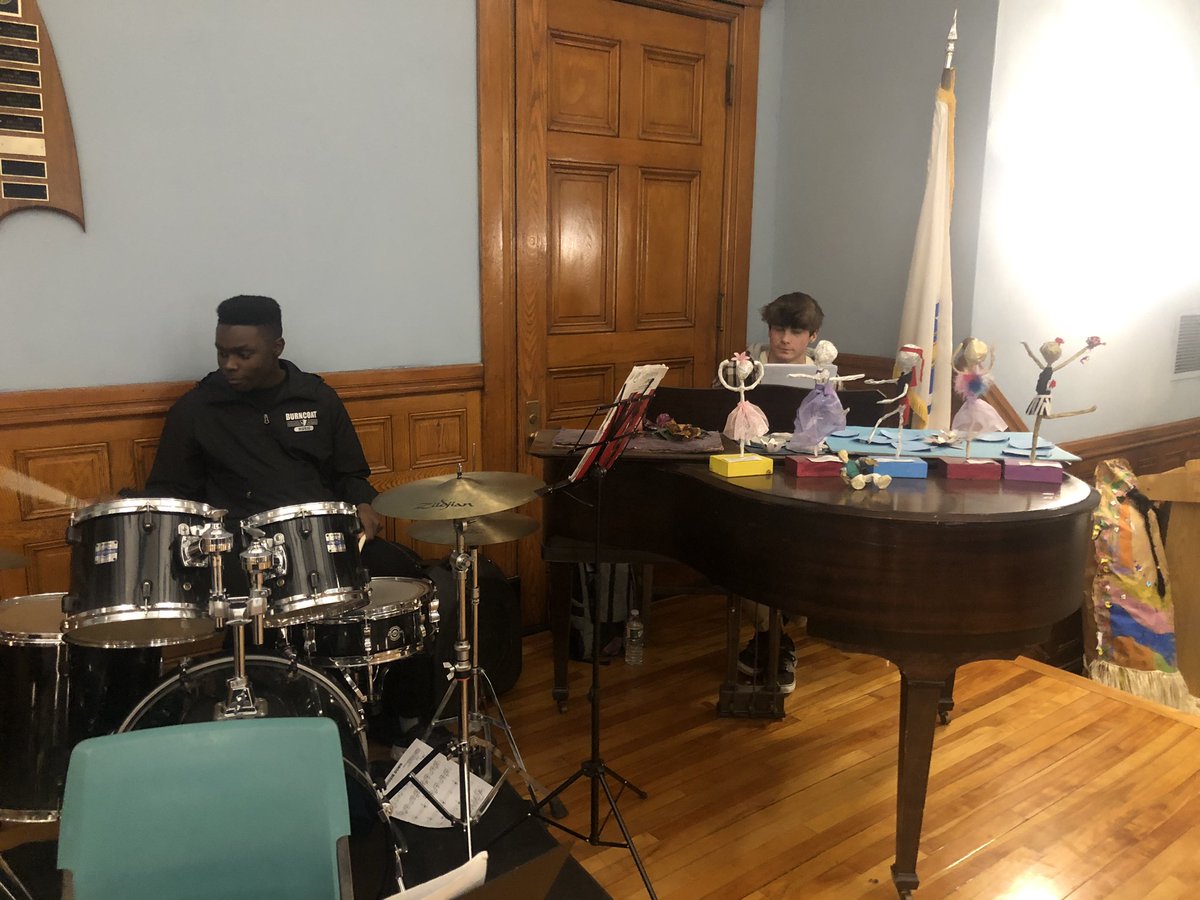 WPSPerformArts's tweet photo. Thank you @BHSMusicMagnet  for performing today at the @worcesterpublic  Open House #ArtsEd4All https://t.co/VkY87CX6bh
