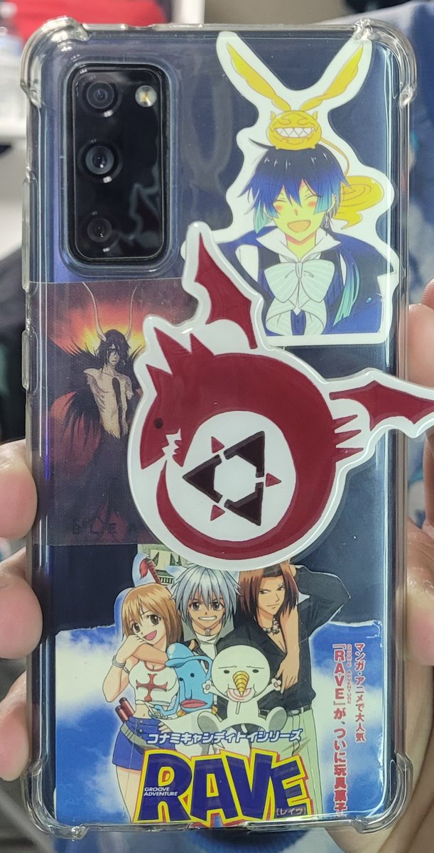 RaveltCos's tweet photo. Got a new pop socket at con so Instead of using my black case. I figured why not use my clear case and fill it it little anime stickers and cardboard cutouts. #ravemaster #vanitasnocarte #dgrayman #bleach #FullmetalAlchemist #grooveadventurerave #casestudyofvanitas #timcampy https://t.co/MURNnmEgjn