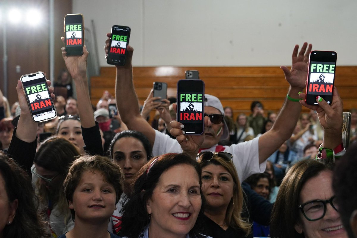 Action4IR's tweet photo. In this event, @_SaraEshaghi &amp; team held cellphones up the whole time, finally got the @POTUS attention. The video above is from conversation after the event. We want the @POTUS to honor his words. Stay tuned for our action items

https://t.co/FBltonFZsQ

https://t.co/M4ON24NOhJ https://t.co/ap31hSGaxt
