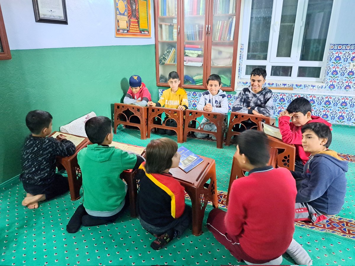 Arşın altında gölgelenecek olan gençler şükür sebebi 🤗 Elhamdülillah