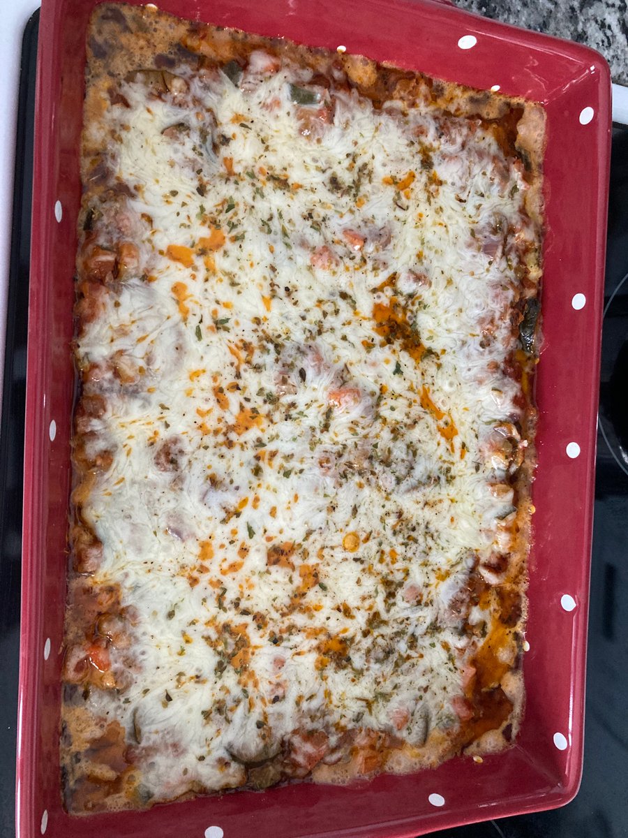 ParellaLewis's tweet photo. Made a vegetable lasagna yesterday and I am loving the leftovers! #coldweatherfood https://t.co/PuoafM4vUd