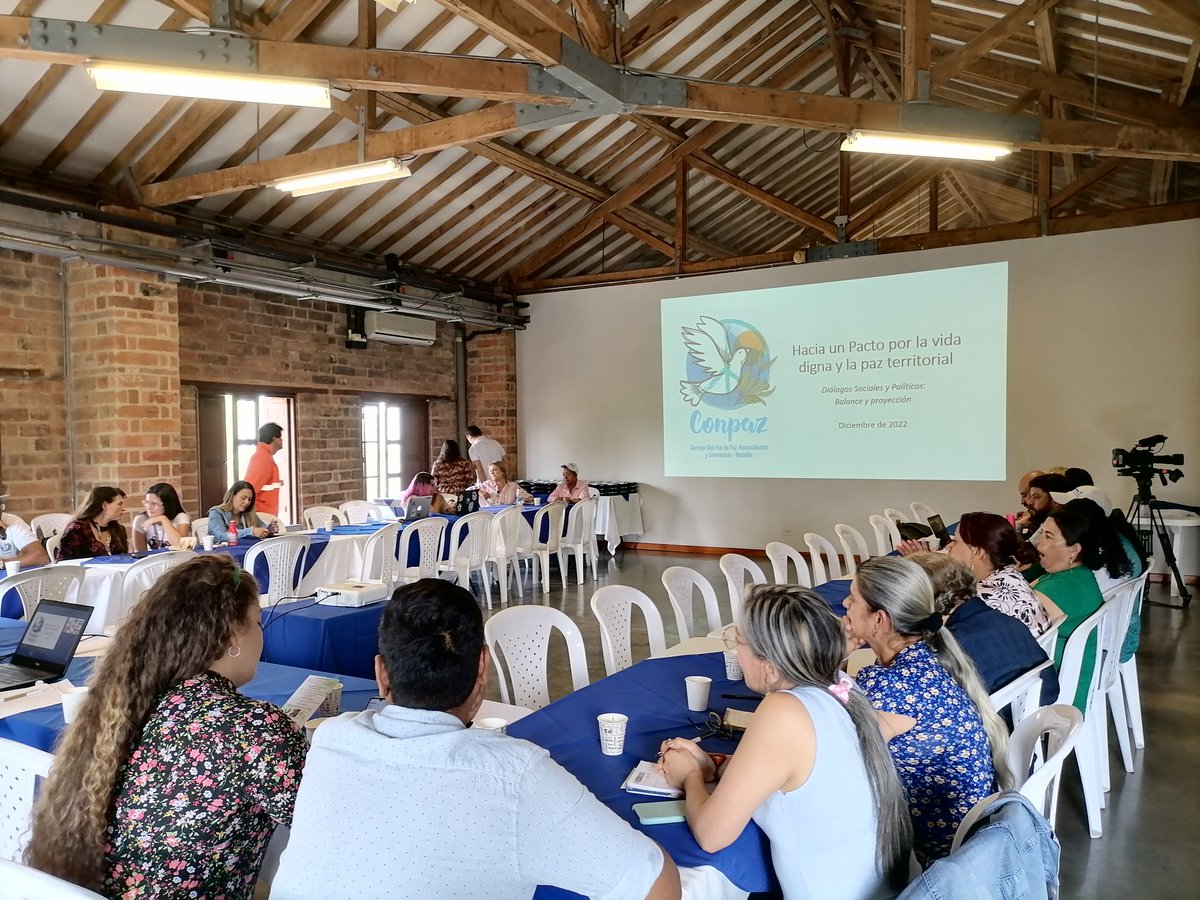 RKambiri's tweet photo. El día de hoy nos encontramos dando el informe del @conpazmed de lo que hemos realizado durante el año 2022 y lo que queremos proyectar al 2023 @Conpa_paz @Mcordobarivas @NetwkRed_Paz @UraSoundsystem @IEANPE_ @portaldiaspora @GlobalPluralism por un 2023 lleno de identidad/cultura https://t.co/t8i5L4TW09