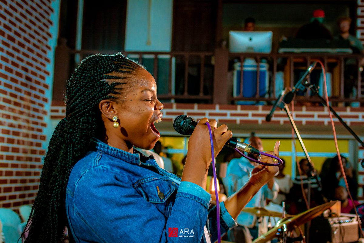 ARAMEDIALIGHT's tweet photo. Expérience musicale
#Gospel #music
@DivineHeartCmr https://t.co/3XuxMkfI6N