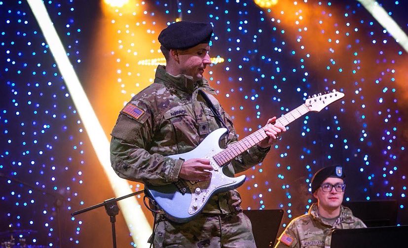 FightingFirst's tweet image. Happy Holidays! | The #BigRedOne band rocked the town square in Boleslawiec, Poland! 🎶 #fightingfirst #band