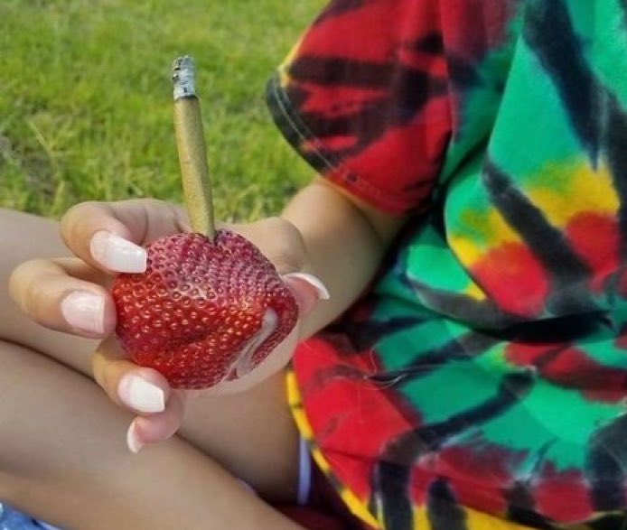 Out Of Context Drugs tweet media