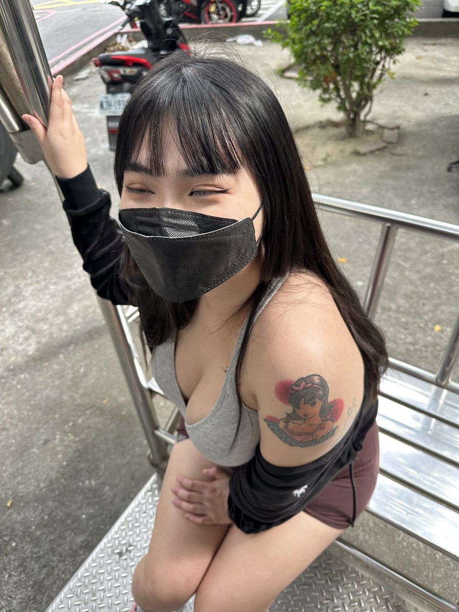 好ㄆㄧㄚˊ https://t.co/CFdDOGk3Ud