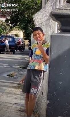 GaragaOnline's tweet photo. @qorygore Mbappe sebenarnya orang ngawi bang, makanya orang2 ngawi pada pilih prancis wkwk https://t.co/zAXzLfFsOZ