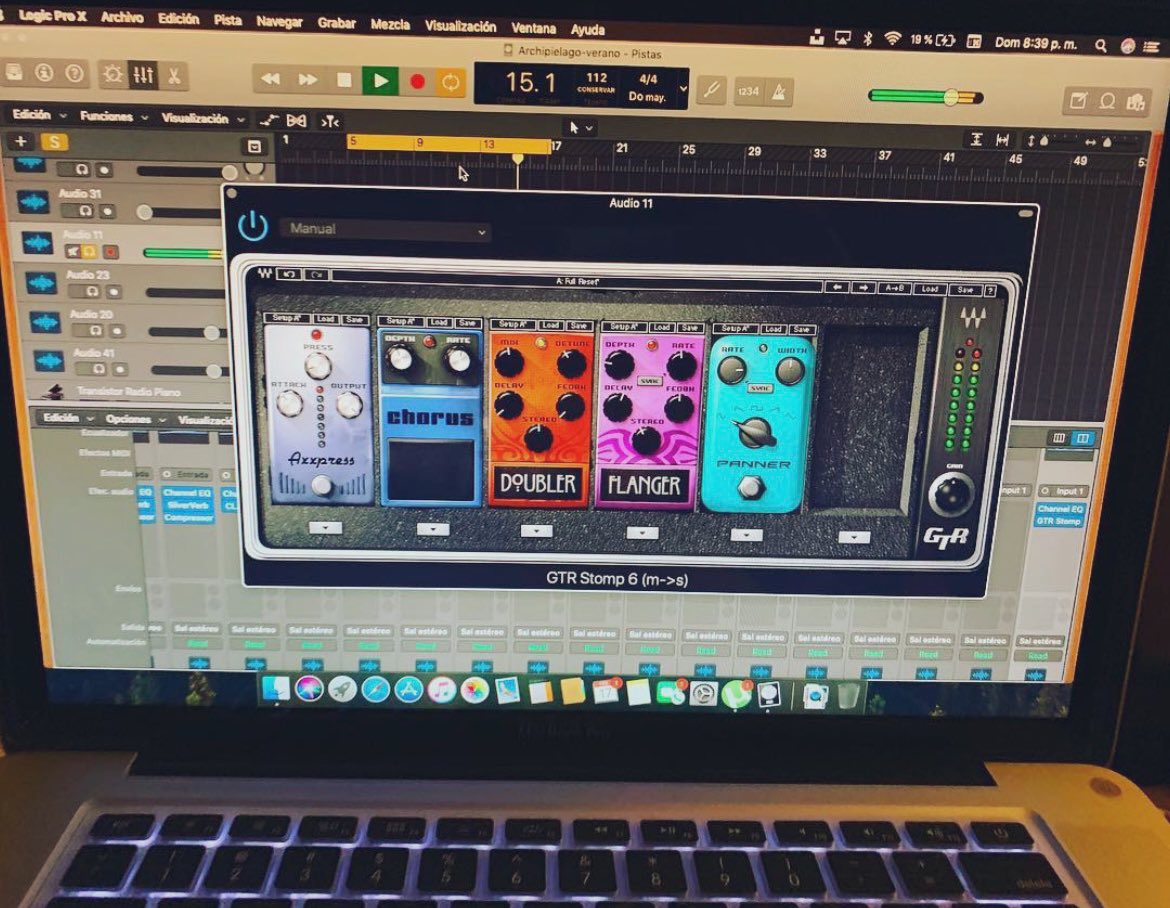 Mixing # I
#mywork #logicprox #macbookpro #mixing #studio #salasdeensayo #cumbaya #estudiodegrabacion #quito #estudio #axxpress #chorus #dubler #flanger #pedalboard #art #music #guitar #guitarmixing #lovemusic #producer #produccion #fenderstratocaster #playtheguitar #wavesplugins
