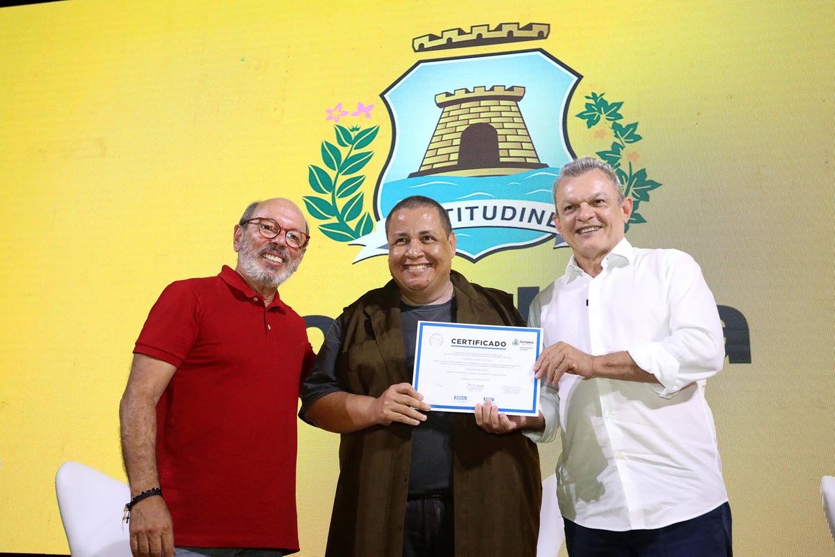 josesartoce's tweet photo. Participei, nesta manhã, da entrega de certificação de 581 estudantes do Fortaleza + Futuro. Uma parceria nossa com Senai Ceará, que qualifica profissionalmente os participantes dos 41 cursos ofertados pelo programa. É recompensador ver tantos estudantes garantindo qualificação! https://t.co/4Qf87VvFqi