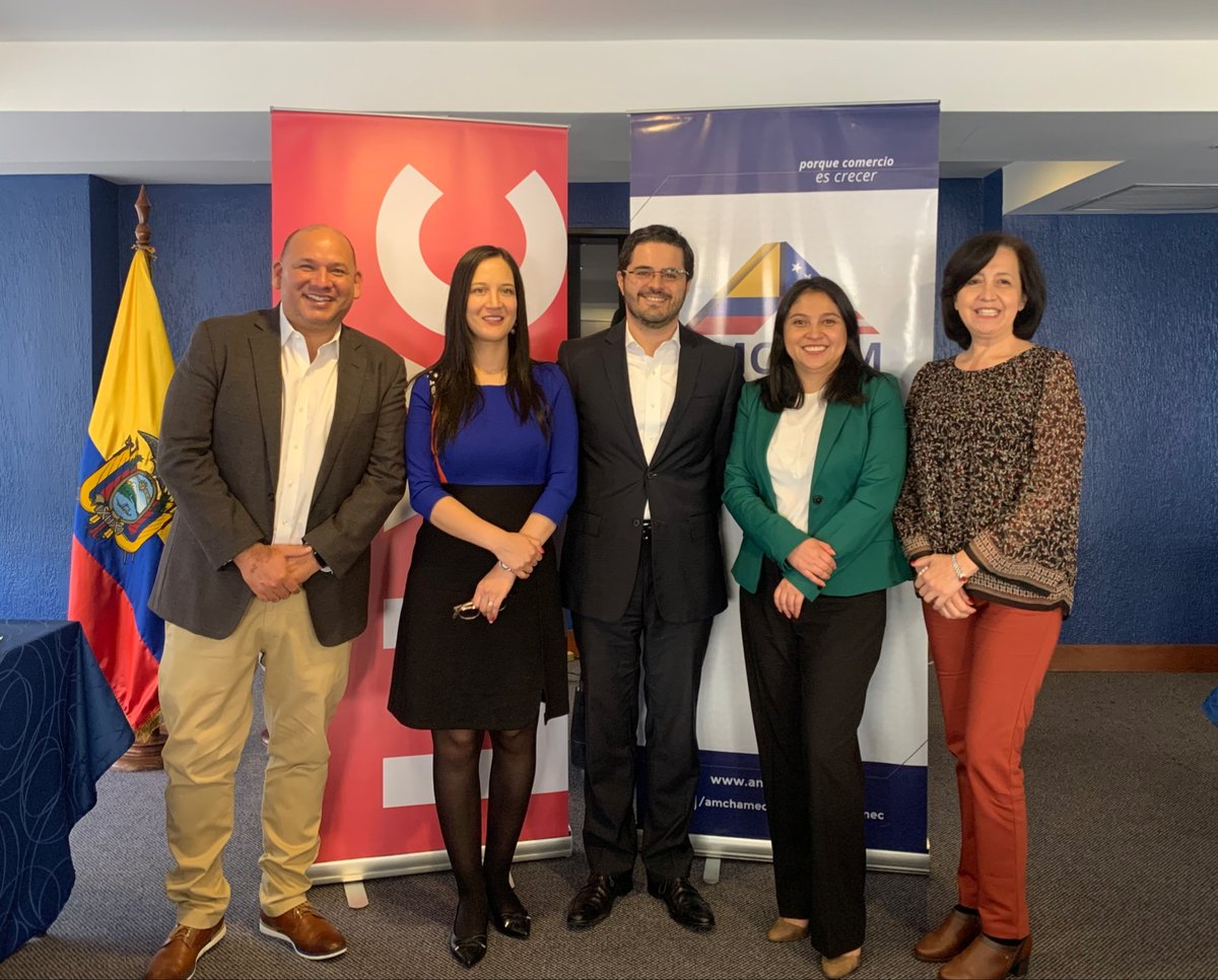 CarlosLLV's tweet photo. Presentamos en 🇪🇨 #UNO39: Gestionar la #incertidumbre con @amchamec y en panel conformado por @andrevillarreal @asobancos y Sebastián Cortez @PBPLAW. Reflexionamos sobre las claves, perspectivas y desafíos 2023, en lo económico y regulatorio.
#IDEASLLYC
https://t.co/qQIwbZAGUS https://t.co/6FtakqOXMR