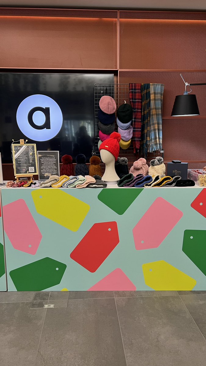 theprettyhat's tweet photo. Our first in-person event was a great success! We were at ASOS HQ in London today and had lots of sales and positive feedback from some of the most fashionable people around 😀 

Thank you @asos for supporting small businesses in this way! 💕

#supportsmallbusiness https://t.co/uhmrBNUJ2u