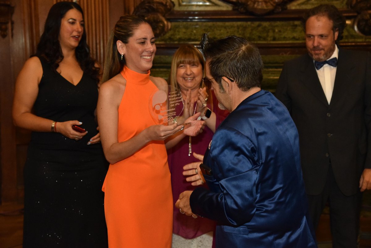 ¡Gracias @cadero_ok por sumarse a entregar el Premio a la Innovación y Productor del año en el marco de la 6º edición! cadero.org.ar/gran-fiesta-de…