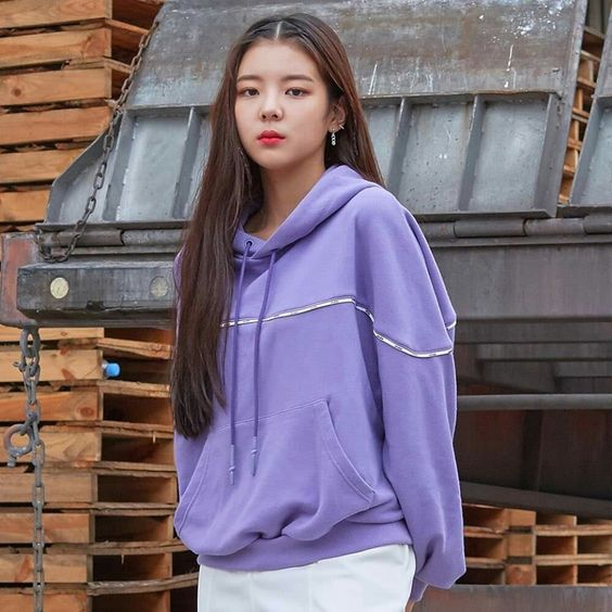 lia_hourly's tweet photo. #LIA #리아 #ITZY #MIDZY #BlueFlowerOutNow https://t.co/yCFEF41v2n