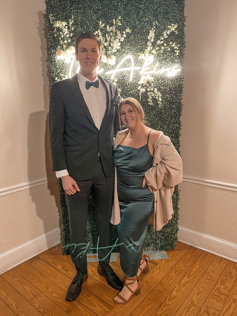 makmariie's tweet image. WEEKENDING W/ YOU! 🥂🤍