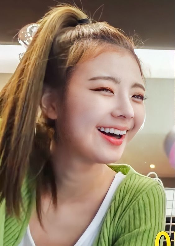 lia_hourly's tweet photo. #LIA #리아 #ITZY #MIDZY #BlueFlowerOutNow https://t.co/QlsxBDJmL4