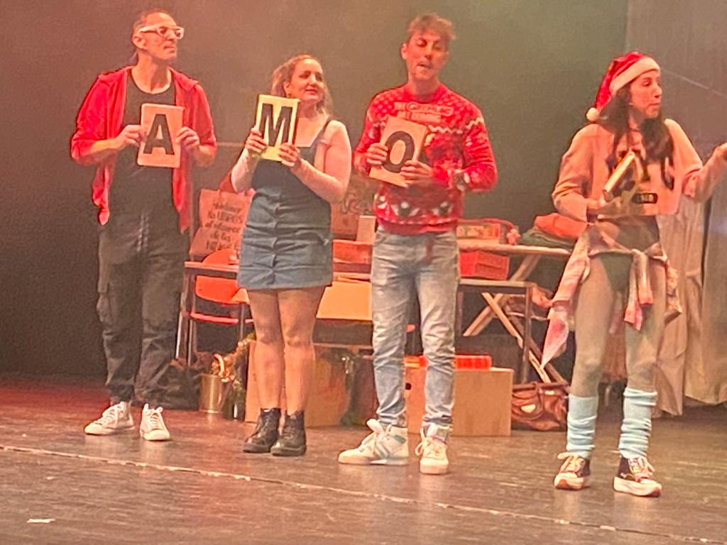 ValledelMiro's tweet photo. Los alumnos de 1º y 2º han disfrutado del musical "Divivi dibaby dibu" 
¡Simplemente espectacular!👏

#ValledelMiro #colegio #Valdemoro https://t.co/7K2K2dqdMK