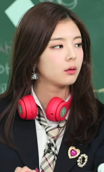 lia_hourly's tweet photo. #LIA #리아 #ITZY #MIDZY #BlueFlowerOutNow https://t.co/ySHFAjgmAI