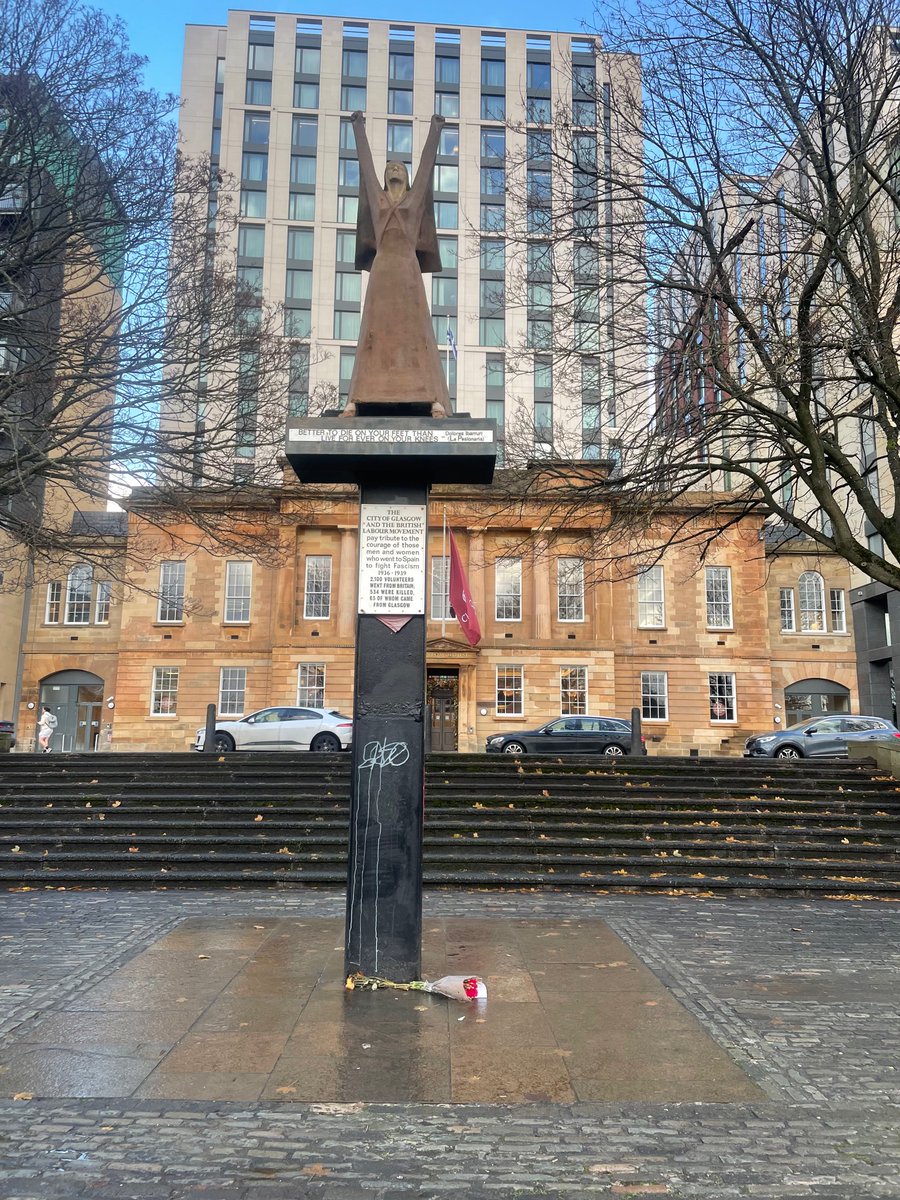 International Brigades Memorial.

 #fcknzs #antifascistaction #accionantifascista #antifa  #goodnightwhitepride #antifascist #alwaysantifascist #antifascism #antifaarea #fightfascism #antifascismo #161crew #antifascistas #internationalbrigades #brigadasinternacionales #nopasaran