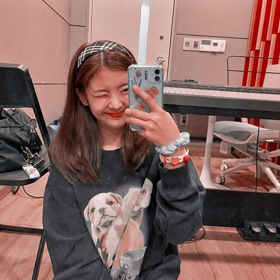 lia_hourly's tweet photo. #LIA #리아 #ITZY #MIDZY #BlueFlowerOutNow https://t.co/CZlylACnua