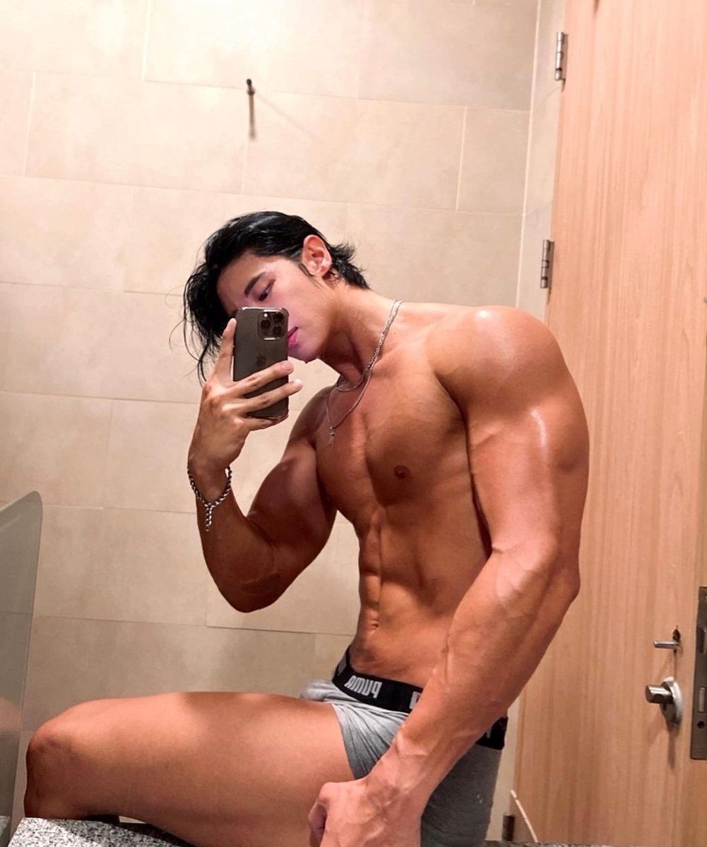 ㅤ
ㅤㅤ𝗯𝗈t𝗁 𝗼𝖿 u̵s̵ ꛃҽrə̤ 𖤍 𝙙𝙧𝙚𝙖𝙢𝙚𝙧𝙨 
ㅤㅤ' 𝕪𝕠𝕦𝕟𝕘 𝗅𝗈.𝗏𝖾 ıȵ 𝗍𝗁𝖾 ✦ ❪'𝐬𝐮𝐧.
ㅤ