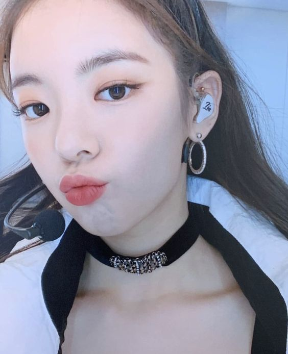 lia_hourly's tweet photo. #LIA #리아 #ITZY #MIDZY #BlueFlowerOutNow https://t.co/MCD3QKMomK
