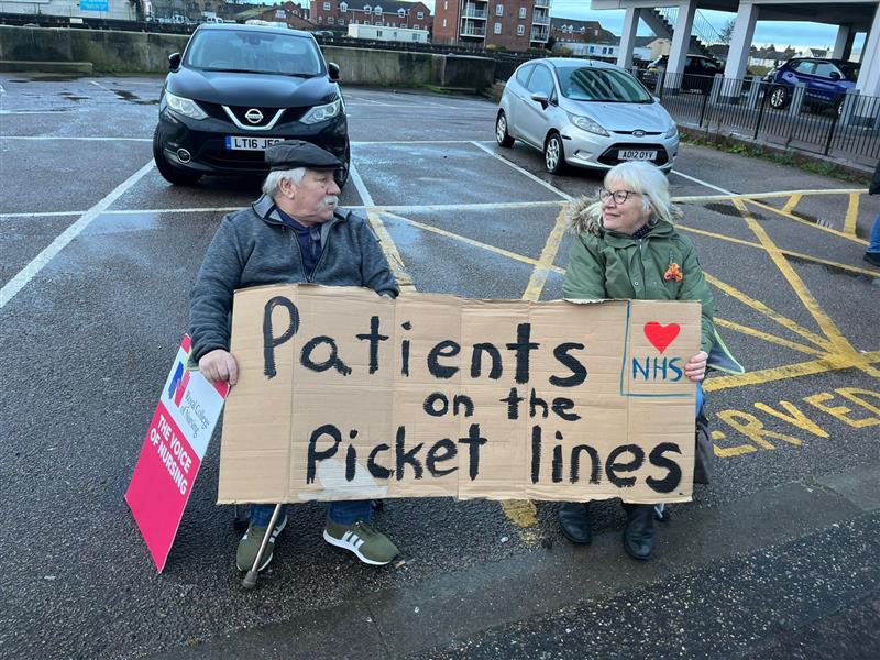 As another brilliant day on the picket lines draws to a close here are some highlights from the day, showing members standing up for nursing, fair pay and patient safety. Well done, and thank you to each and every one of you who have taken action today.

#RCNStrike #NursingStrike