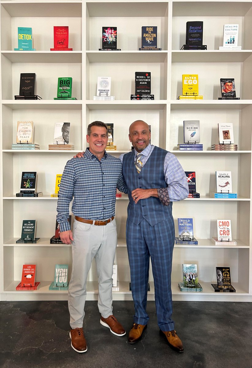 Ed_Molitor's tweet photo. A few weeks ago I headed over to @scribemediaco for an amazing two-hour meeting with their President and CEO @jevon_mccormick whose mind-blowing story you will hear tomorrow on The Athletics of Business podcast.
Stay tuned!
#ScribeMedia #ModernLeader #leadershippodcast https://t.co/5I2szfQGgD