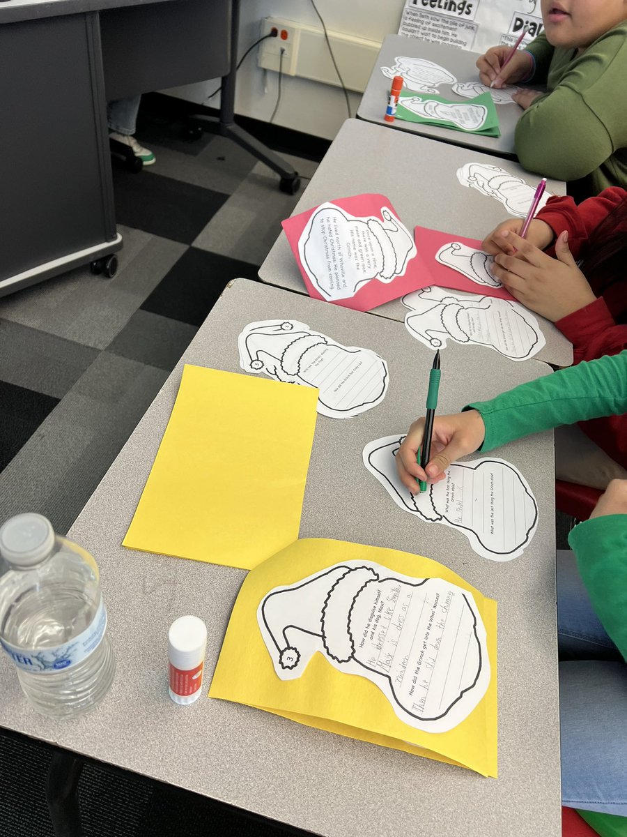 Katrina Darling (@mrsdarlingrbms) on Twitter photo Happy Grinch day π some awesome collaborations with 6th & 7th graders!! <a href="/rbmsROCKETS/">Red Bank Middle</a> Happy Grinch day π some awesome collaborations with 6th & 7th graders!! <a href="/rbmsROCKETS/">Red Bank Middle</a>