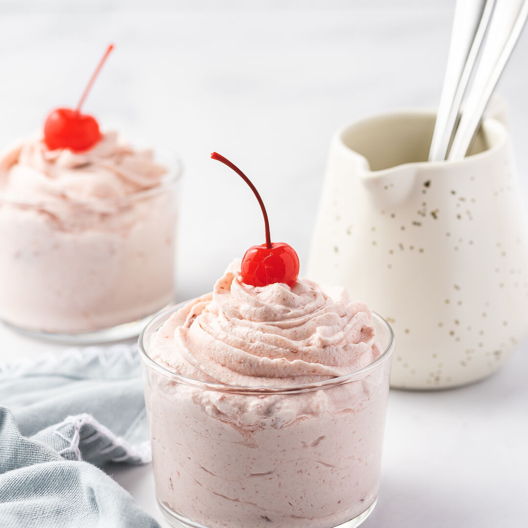goodgoodbrand's tweet photo. You need to make this no bake, yummy, and quick recipe! Our Cheesecake Fluff is ready in less than 10 min and is so good!  🍰

https://t.co/hDmb1PUlJW https://t.co/Lo5xKwYlrl