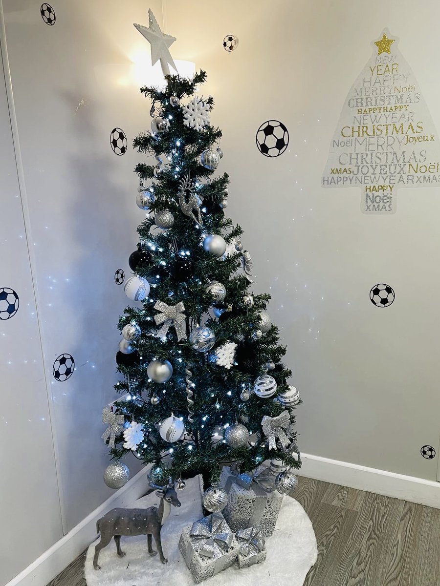 MillenniumSupp's tweet photo. The people we support at Sunnywell have been Christmas decorating! 

Getting super-creative, they've worked really hard to make their home feel festive and merry. ✨🥰

Well done everyone!👏👏👏

#LearningDisabilities #Autism #Christmas #ChristmasDecor #TisTheSeason https://t.co/rxX9XfdbgG