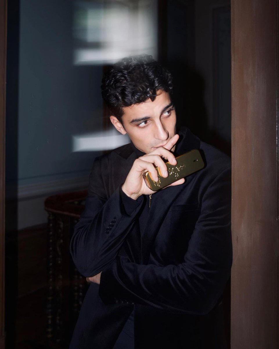 ItsVManagement's tweet photo. Francisco for @PacoRabanne #PACOEXTRAVAGANZA #PACORABANNEHOLIDAYS #1MillionPacoRabanne https://t.co/0IH4ldrCGe