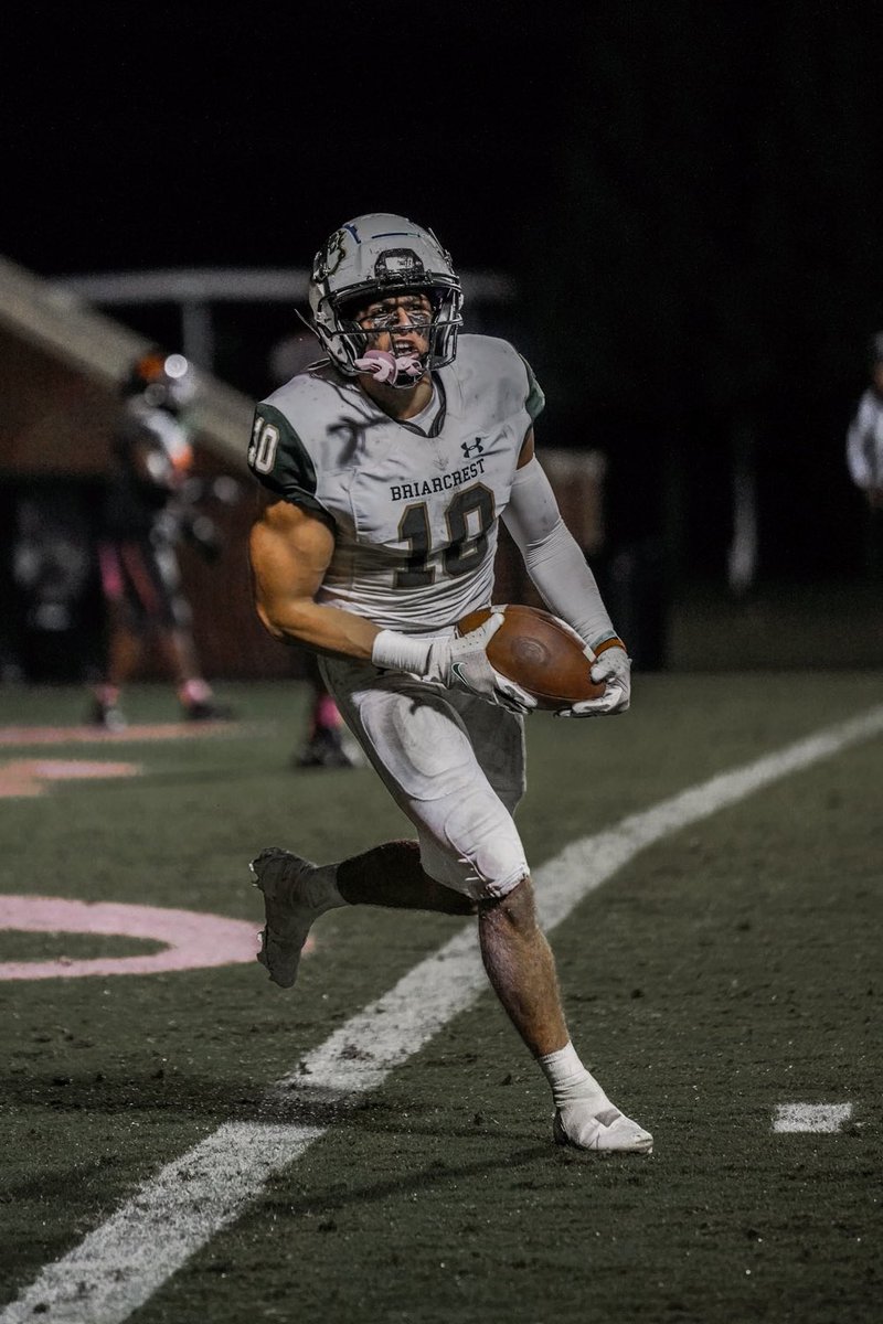 ReedLinderr's tweet photo. Senior Film!
Led Memphis/North Mississippi in receiving Yards! 
WR/KR/PR
https://t.co/wgtgPJkLsb https://t.co/XbZZQOUW4H